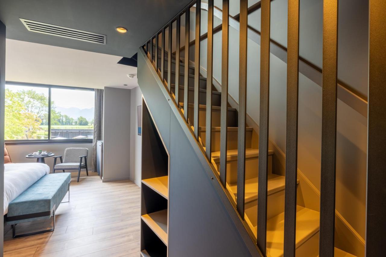 Miura Hotell Voglans Exteriör bild