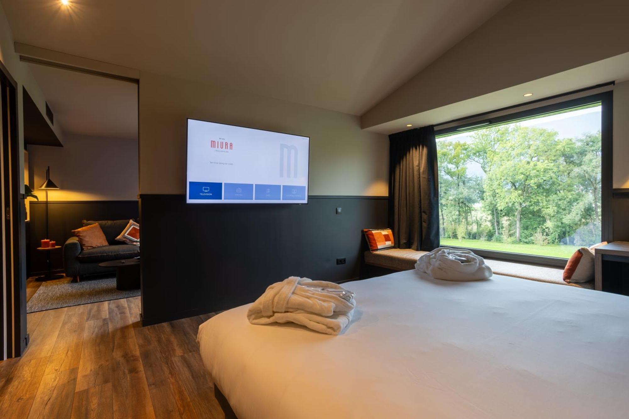 Miura Hotell Voglans Exteriör bild