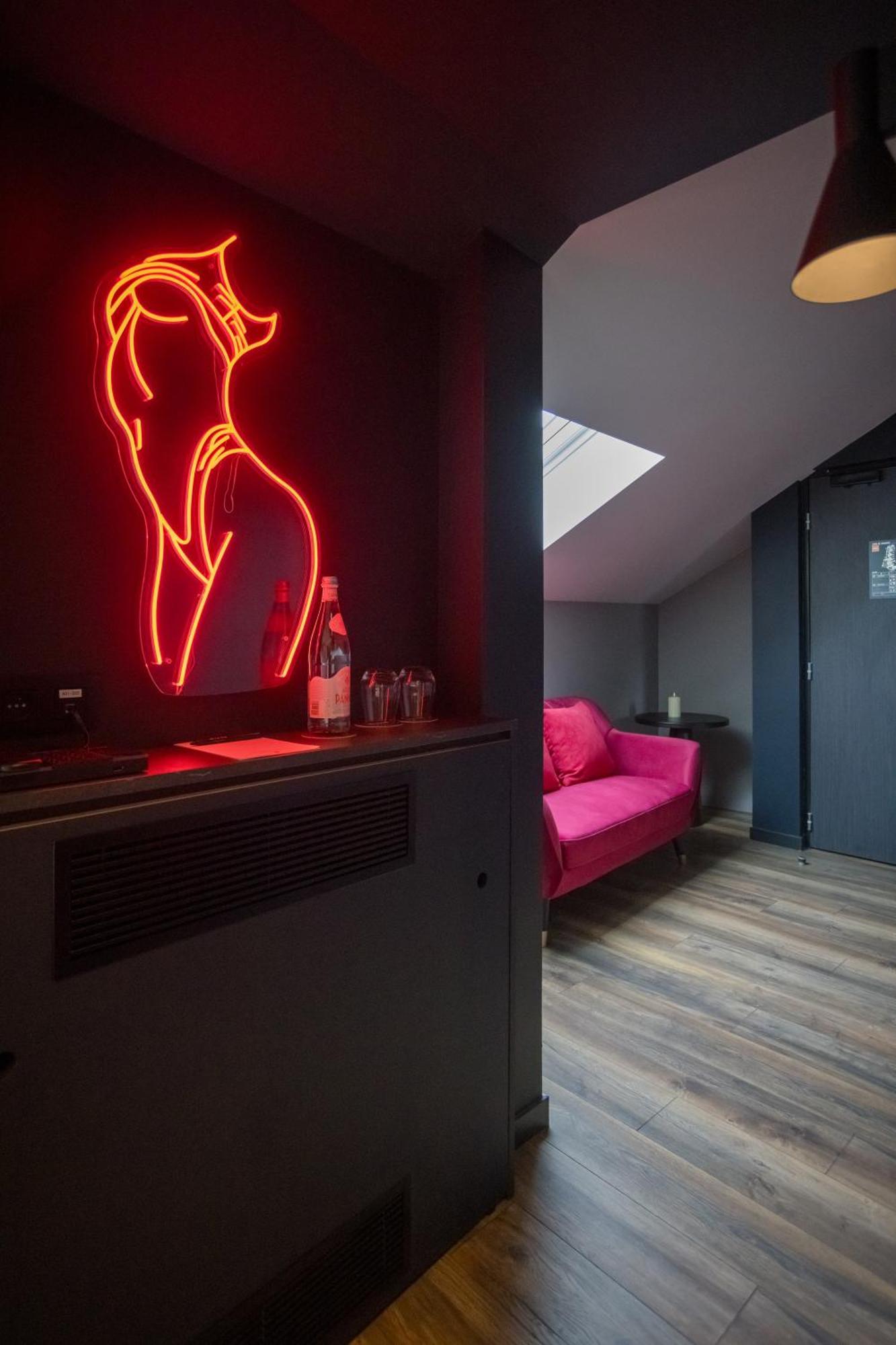 Miura Hotell Voglans Exteriör bild
