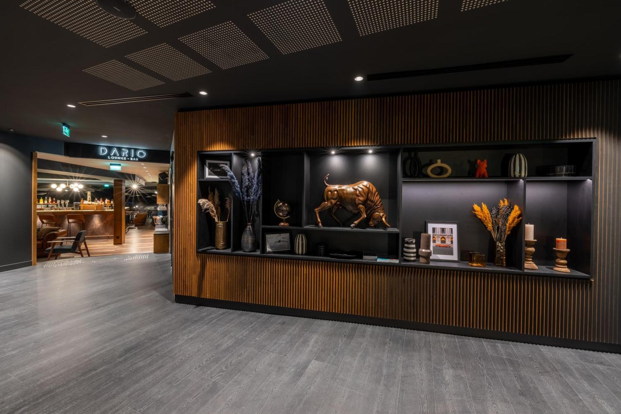 Miura Hotell Voglans Exteriör bild