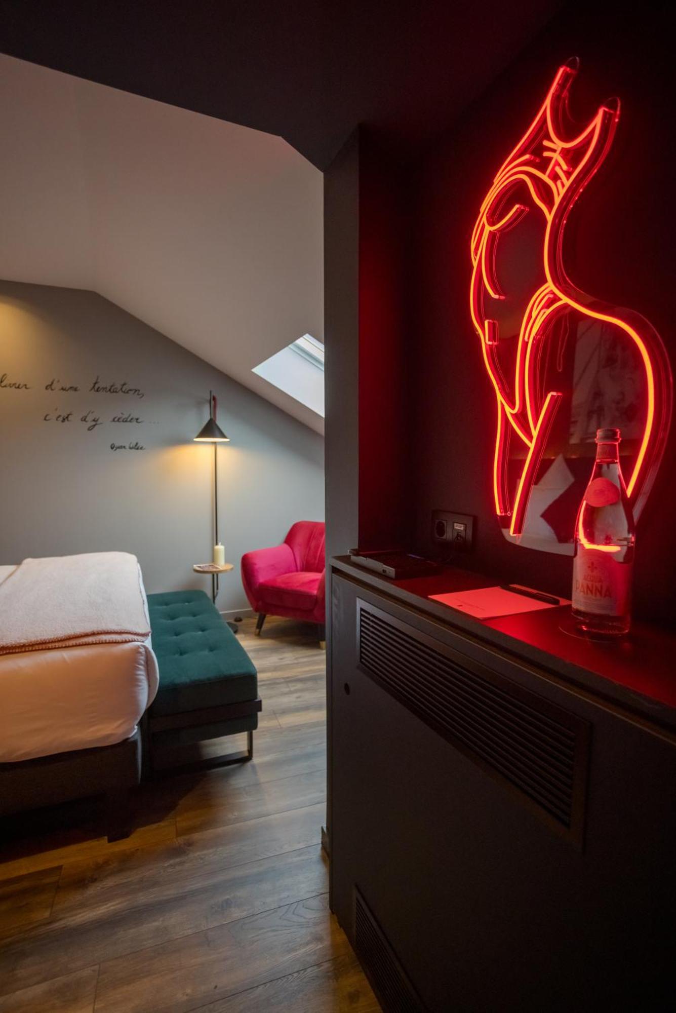 Miura Hotell Voglans Exteriör bild